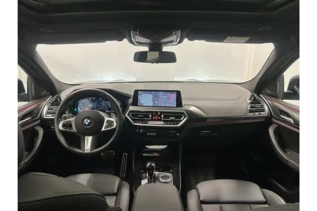 BMW X4 (2024) thumbnail 4
