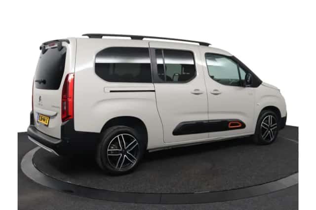 Citroën Berlingo (2022) thumbnail 2