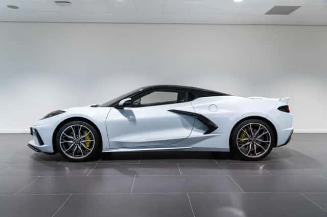 Corvette C8 (2025) thumbnail 5