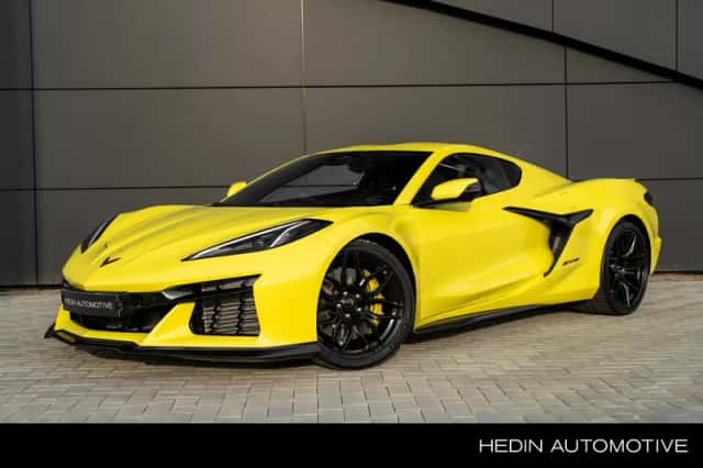 Corvette C8 (2025) thumbnail 1