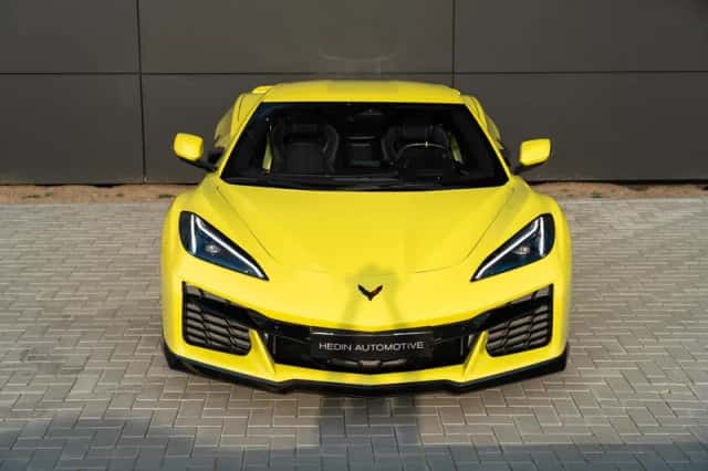 Corvette C8 (2025) thumbnail 5