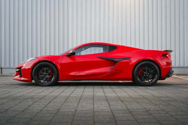 Corvette C8 (2025) thumbnail 5