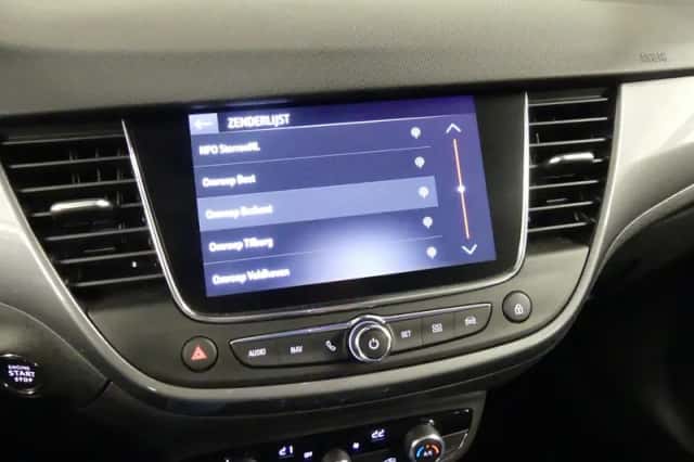 Opel Crossland (2022) thumbnail 25