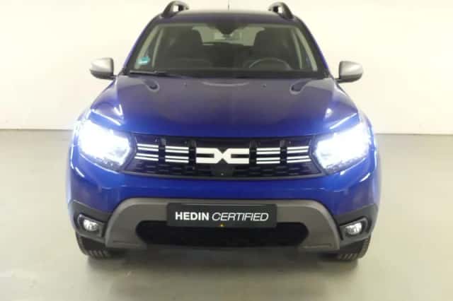Dacia Duster (2023) thumbnail 4