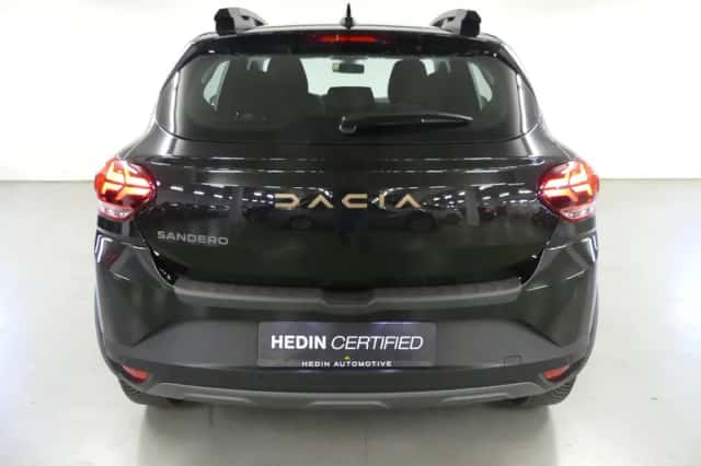 Dacia Sandero Stepway (2024) thumbnail 3