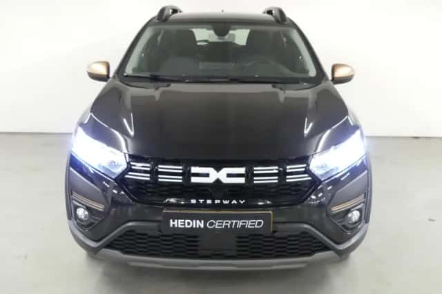 Dacia Sandero Stepway (2024) thumbnail 4