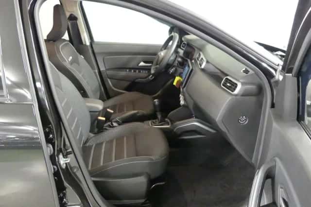 Dacia Duster (2024) thumbnail 14
