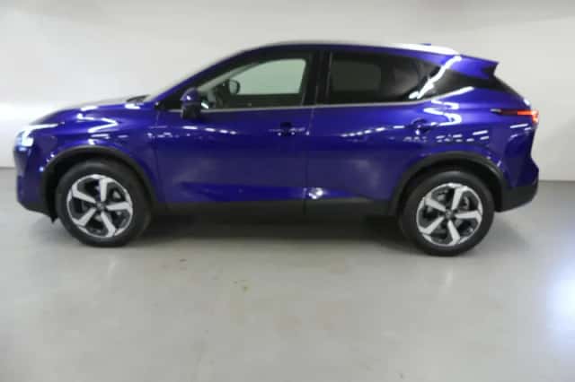Nissan Qashqai (2023) thumbnail 6