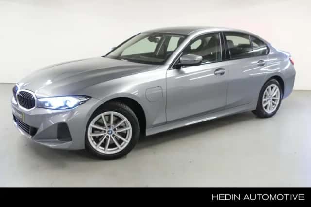 BMW 3-Serie (2023) thumbnail 1