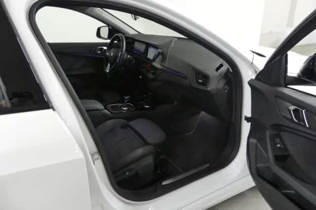 BMW 1-Serie (2023) thumbnail 14