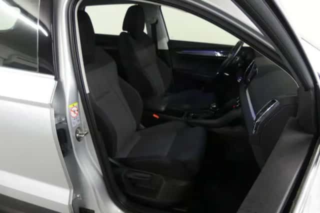 Škoda Karoq (2022) thumbnail 16