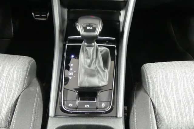 Škoda Karoq (2022) thumbnail 23