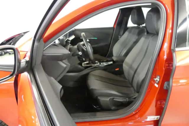 Peugeot 208 (2021) thumbnail 11