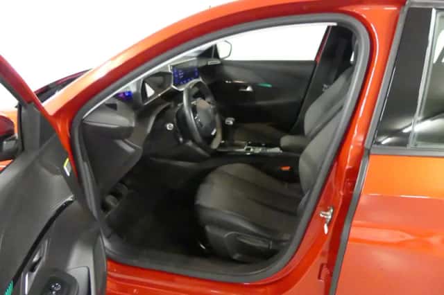 Peugeot 208 (2021) thumbnail 13