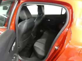 Peugeot 208 (2021) thumbnail 15