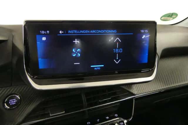 Peugeot 208 (2021) thumbnail 25