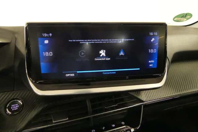 Peugeot 208 (2021) thumbnail 30