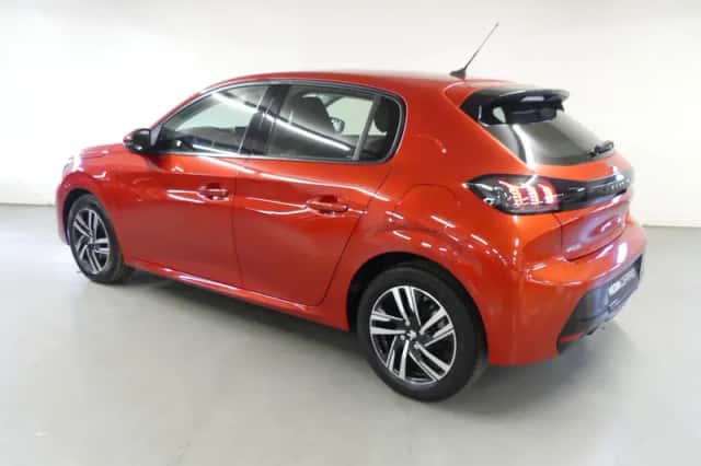 Peugeot 208 (2021) thumbnail 8