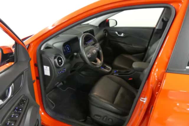 Hyundai Kona (2021) thumbnail 13
