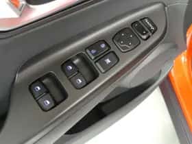 Hyundai Kona (2021) thumbnail 24