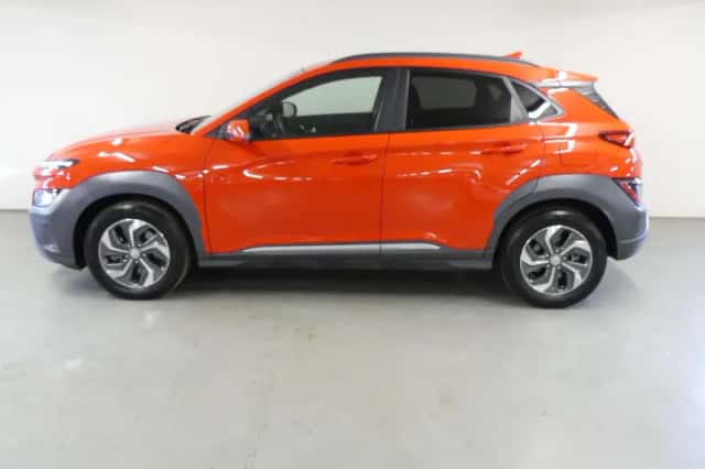 Hyundai Kona (2021) thumbnail 6