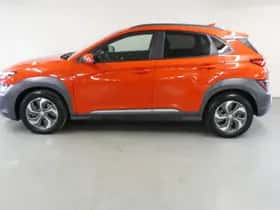Hyundai Kona (2021) thumbnail 6