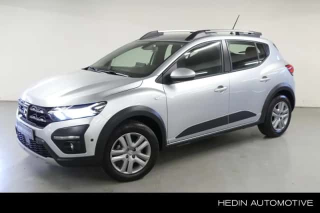 Dacia Sandero Stepway (2022) thumbnail 1