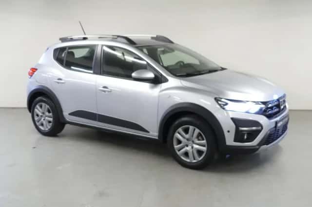 Dacia Sandero Stepway (2022) thumbnail 2