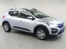 Dacia Sandero Stepway (2022) thumbnail 2