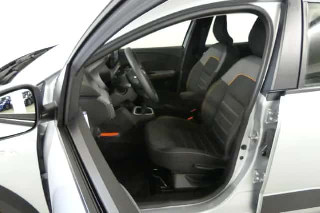 Dacia Sandero Stepway (2022) thumbnail 11