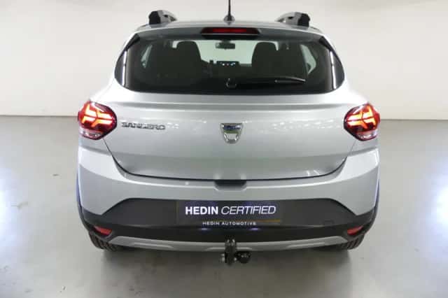 Dacia Sandero Stepway (2022) thumbnail 3