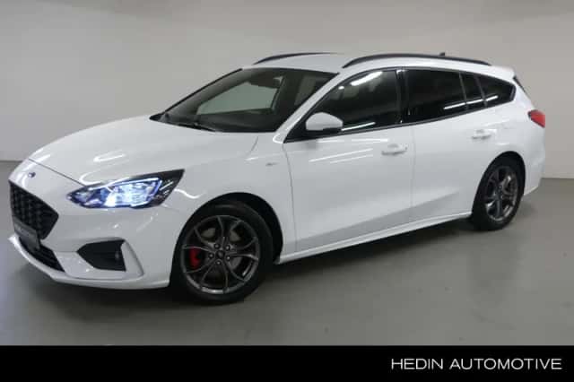 Ford Focus (2021) thumbnail 1