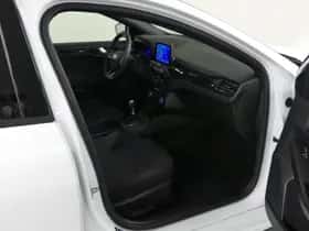 Ford Focus (2021) thumbnail 14
