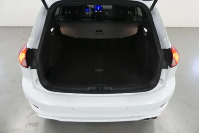 Ford Focus (2021) thumbnail 19