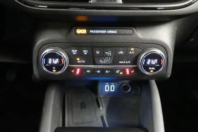 Ford Focus (2021) thumbnail 23