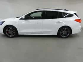 Ford Focus (2021) thumbnail 6