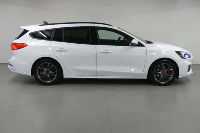 Ford Focus (2021) thumbnail 7
