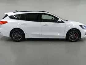 Ford Focus (2021) thumbnail 7
