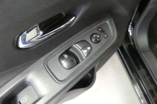 Nissan Micra (2022) thumbnail 22