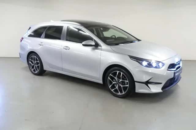 Kia Ceed Sportswagon (2024) thumbnail 2