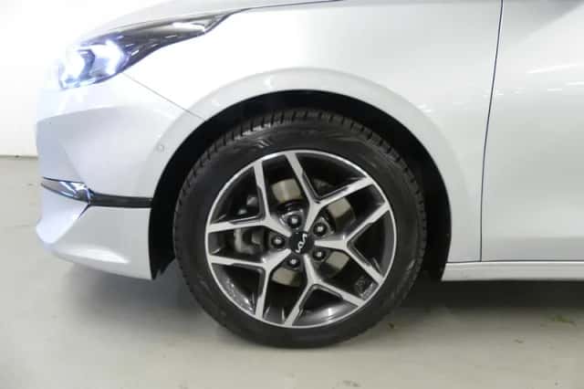 Kia Ceed Sportswagon (2024) thumbnail 11