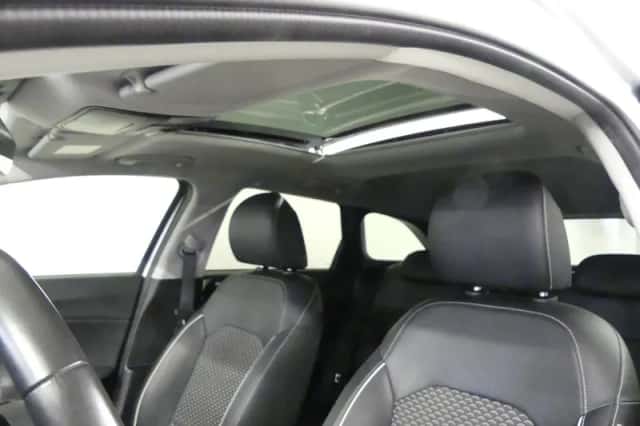 Kia Ceed Sportswagon (2024) thumbnail 13
