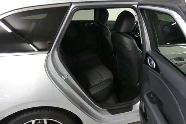 Kia Ceed Sportswagon (2024) thumbnail 18