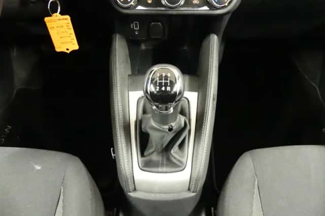 Nissan Micra (2022) thumbnail 19