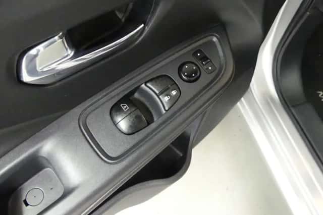 Nissan Micra (2022) thumbnail 21