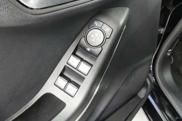 Ford Fiesta (2023) thumbnail 24