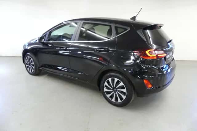 Ford Fiesta (2023) thumbnail 8