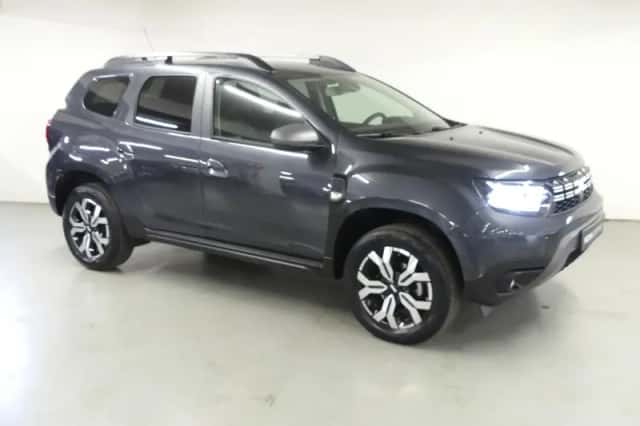 Dacia Duster (2023) thumbnail 3