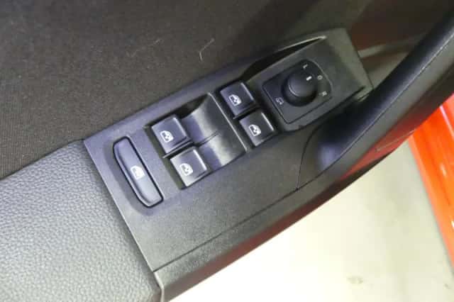 SEAT Ibiza (2020) thumbnail 24