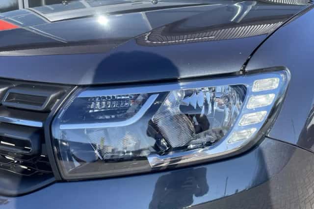 Dacia Sandero (2019) thumbnail 3